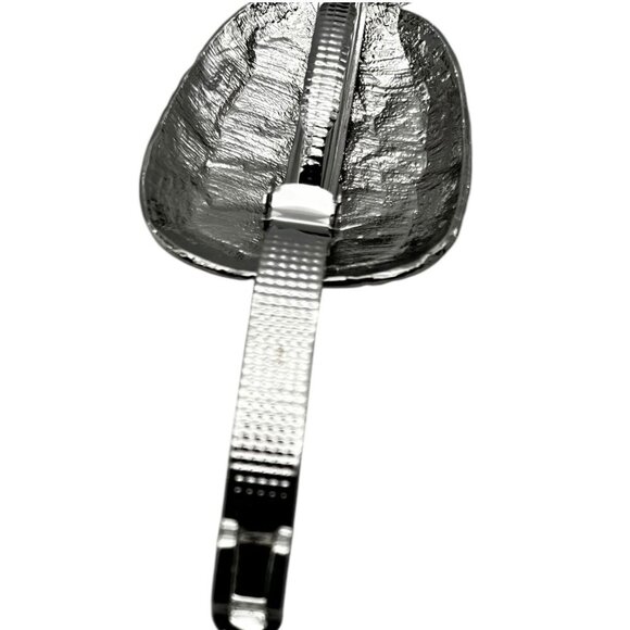 Pineapple Shaped Silver Tone Metal Hair Clip With Textured Design & Durable Back - Picture 5 of 7